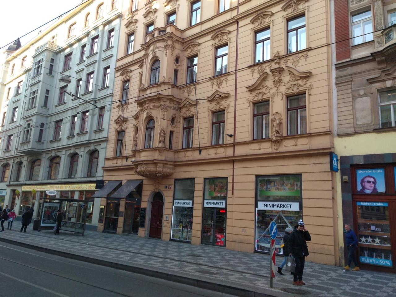 Capital Apartments Praga Exterior foto