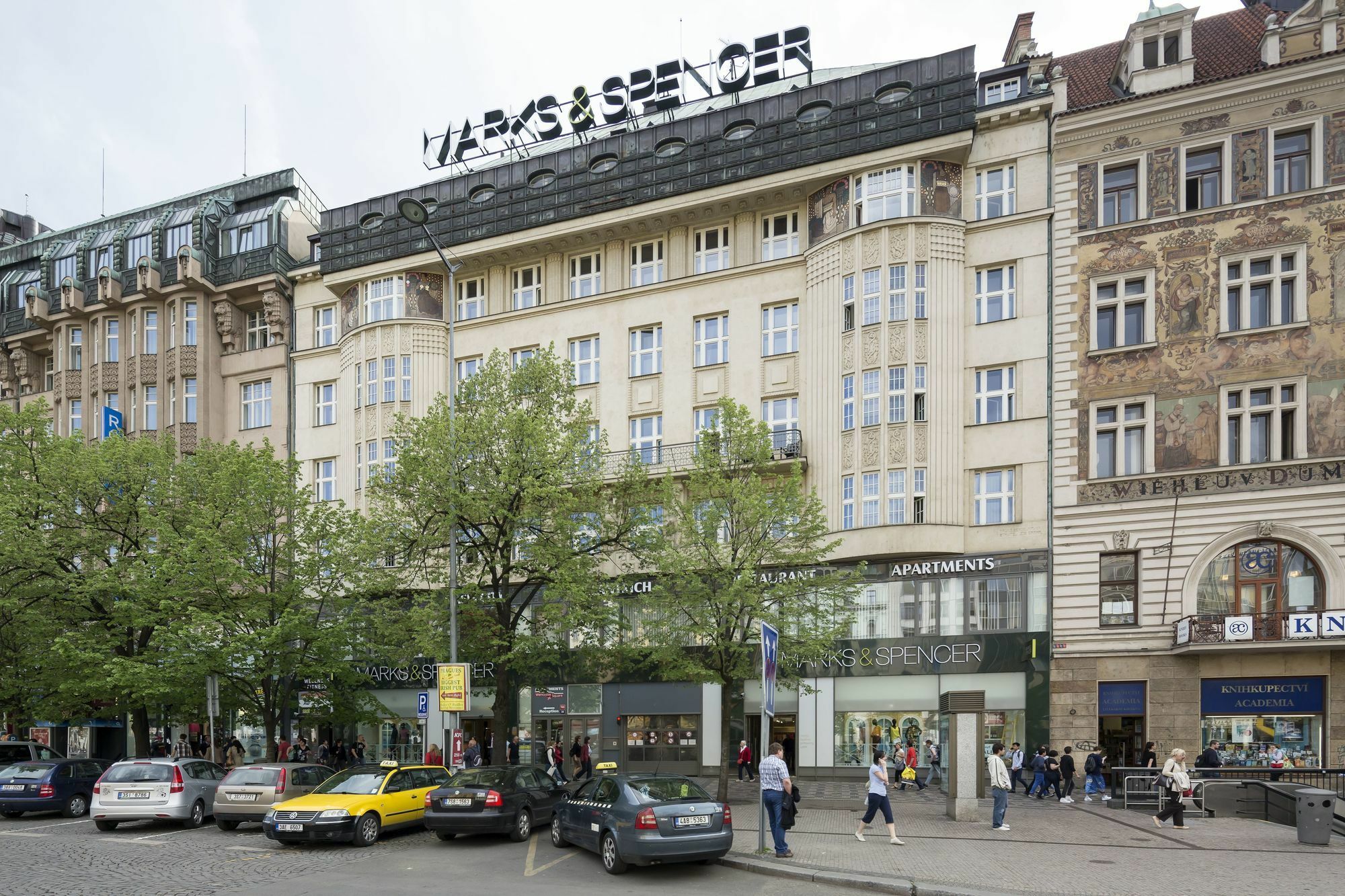 Capital Apartments Praga Exterior foto