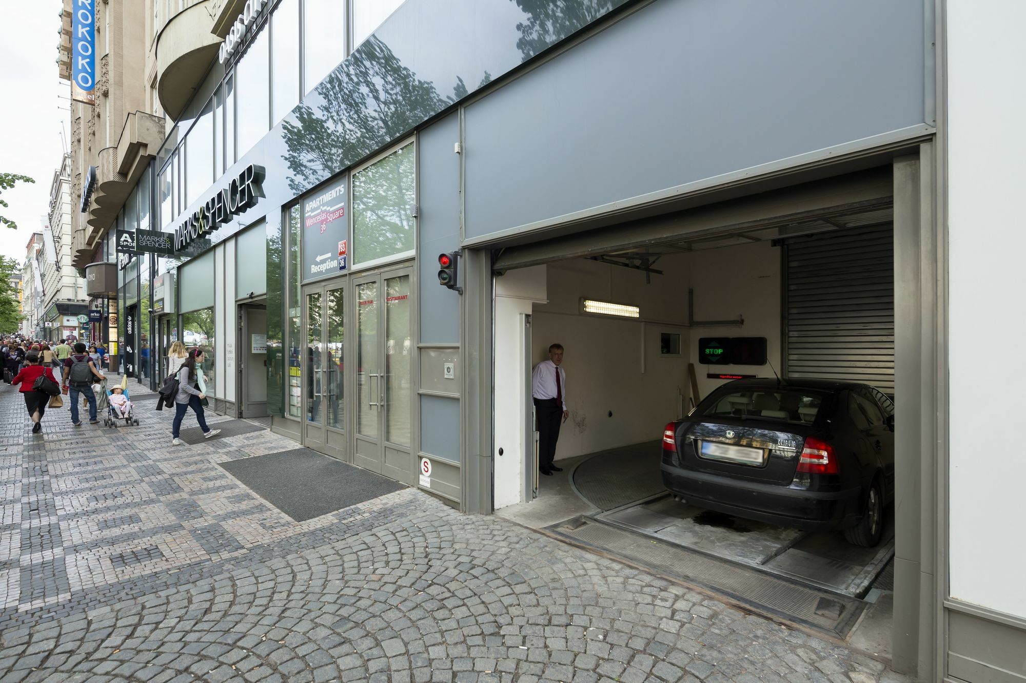 Capital Apartments Praga Exterior foto